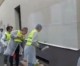 Servizio del Tg2. Da Milano a Roma cittadini volontari puliscono le scritte vandaliche.